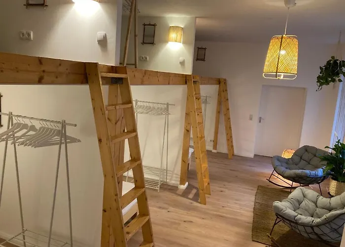 Minimal Hostel No.43